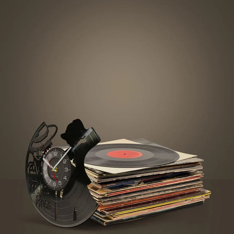 Relógio de parede com disco de vinil One Piece