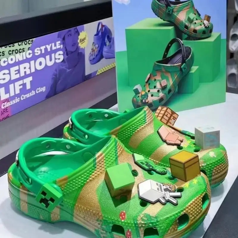 Nova marca famosa novo personagem de desenho animado verde verão bonito dos desenhos animados chinelos infantis antiderrapantes sandálias de fundo macio presente