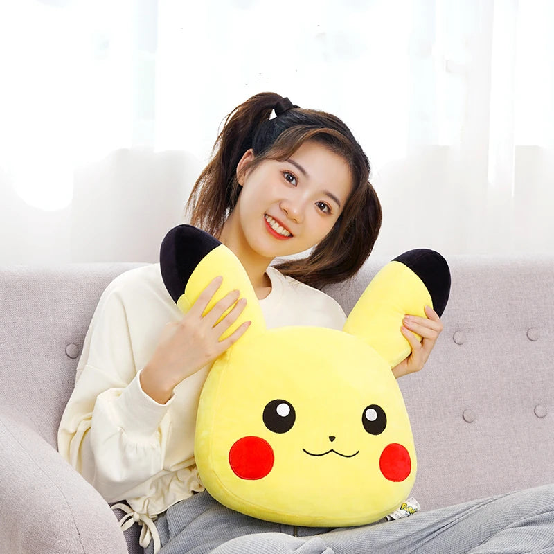 Pelucia Pikachu para sofá